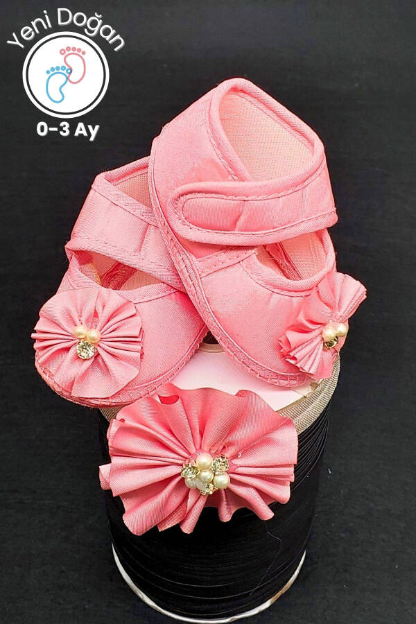 0-3 Month Newborn Girl Pink Flower Pearl And Stone Baby Bandana Bootie Set - 1