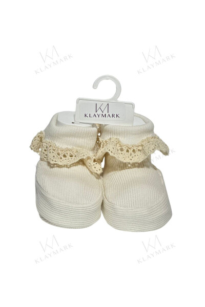 0-3 Months Lacy Baby Booties - KLAYMARK