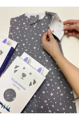 0-4 Ay Yeni Sezon Renkli Gri Yıldız Desenli Çıtçıtlı Fermuarlı Tulum Kundak (OEKO TEX CIF BELGELİ)-Gri Yıldız - 4