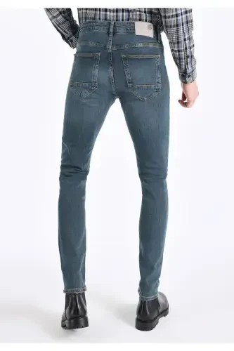 041 Danny Slim Fit Low Rise Straight Leg Men's Jeans - COLIN’S (1)
