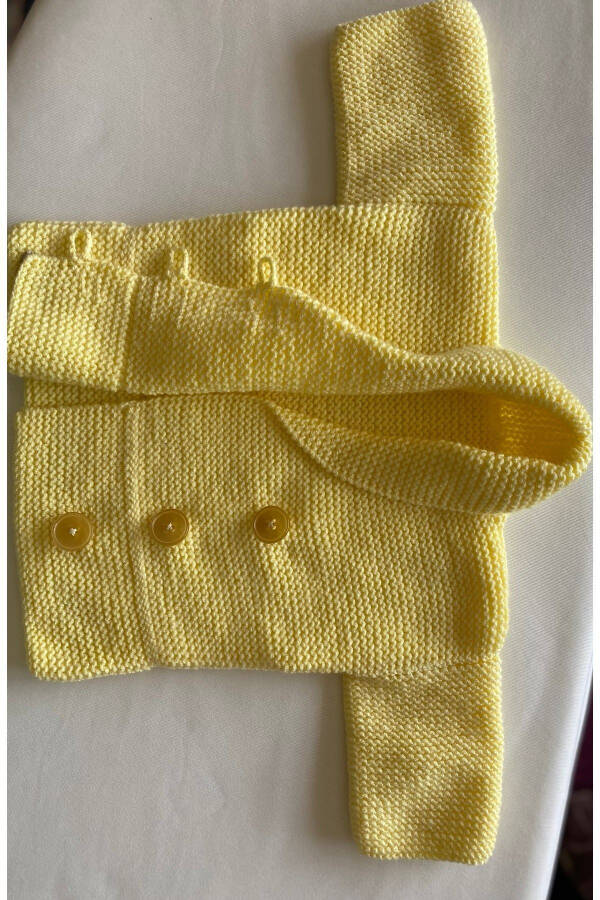 1-2 Years Old Baby Hand Made (HAND-KNITTED) Cardigan - Baby Yarn - 1