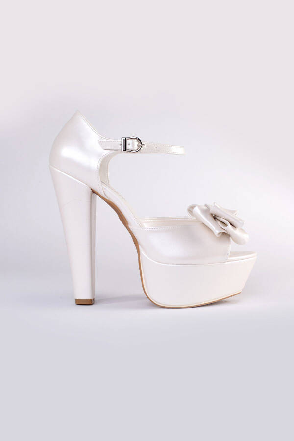 1-94162 15cm Bridal Shoes - 2