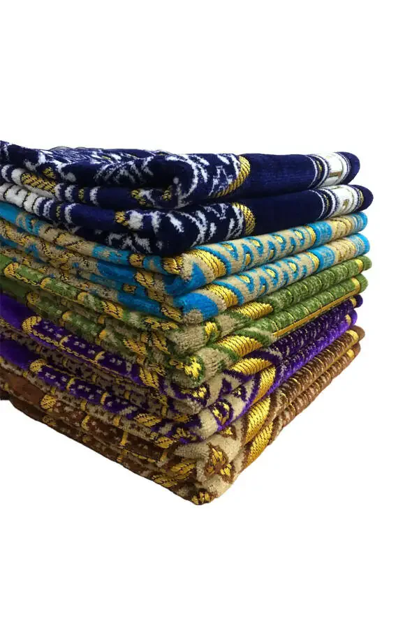 1 Piece Velvet Prayer Rug Hajj and Umrah Gift Prayer Mat 70 X 110 - 1