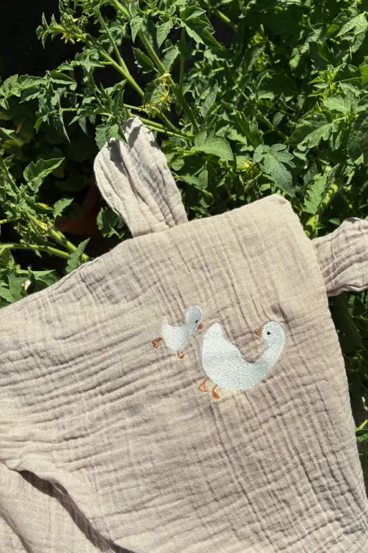 %100 Pamuk 4 Kat Müslin Kundak Bebek Çocuk Kundak 80x80cm Ördek Nakışlı Müslin Kundak - Beige - 1