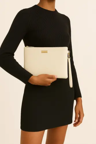 Krem Metal Aksesuarlı El Askılı Portföy Clutch Çanta - Krem 