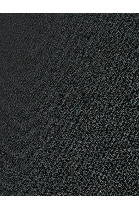 Bağlama Detaylı Krep Kumaş Kolsuz Bluz - Siyah - 6