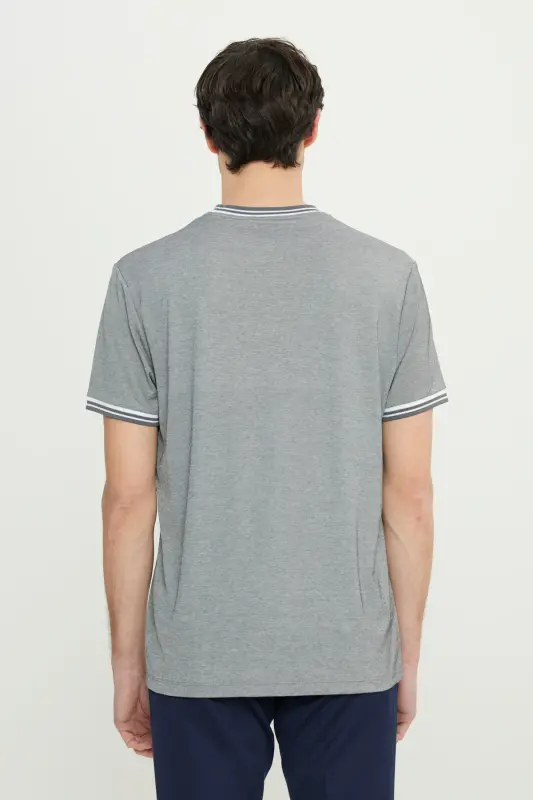 Erkek Siyah Pamuklu Slim Fit Dar Kesim Bisiklet Yaka Tişört - Siyah - 5