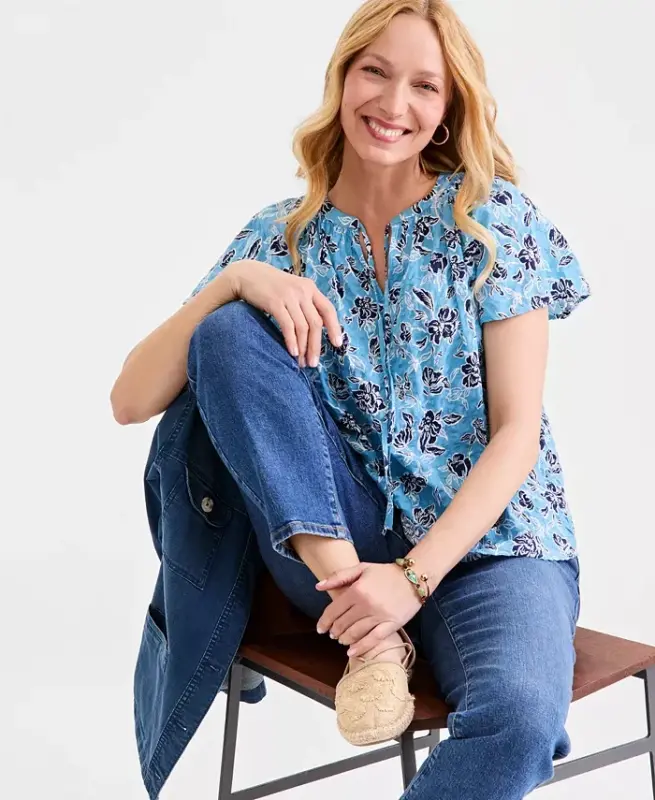 Women's Seersucker Split-Neck Flutter Sleeve Top, Created for Modazone - Bloom Cool River - 1
