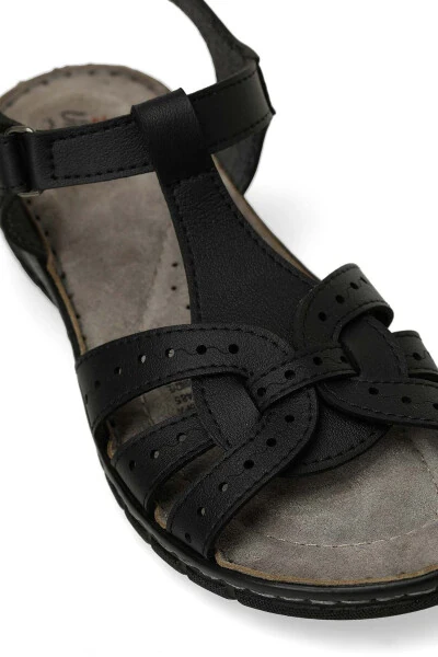 158589.Z5FX Black Women's Flat Sandal - 7