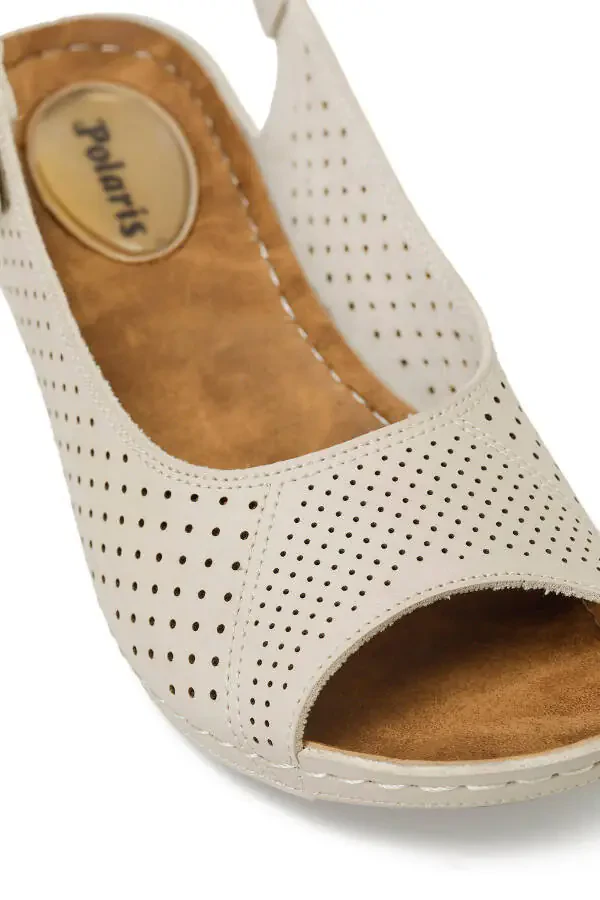 162750.Z5FX Beige Women's Flat Sandals - 7