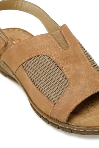 166968.Z5FX Women's Tan Flat Sandal - 7