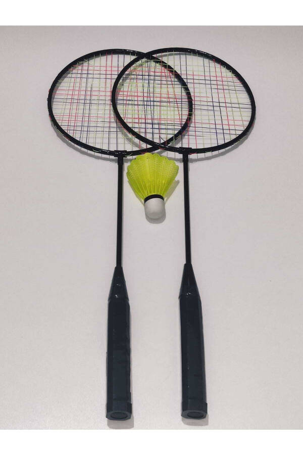 2 Badminton Rackets & 1 Badminton Shuttlecock Game Set - 2