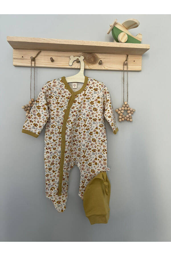 2-Piece Baby Romper and Hat Set | Cotton, Comfortable and Elegant Design - 3