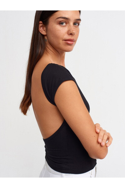 20230 Backless Top - Black - DILVIN