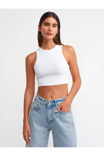 20820 Tikuv Effektli Crop Top-Oq-Oq - DILVIN (1)