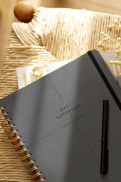20x28 Cm A4 Hard Cover Notebook with Elastic Band and Spiral Binding, Squared - MATT NOTEBOOK (1)