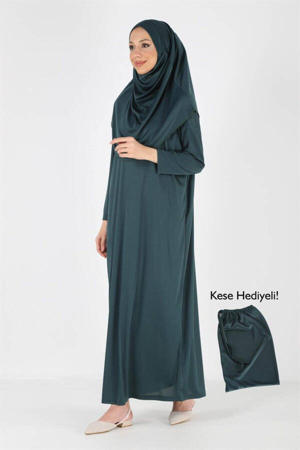 2133_One Piece Non-Slip Headscarf Prayer Abaya - 1