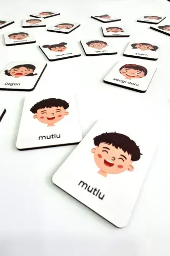 24 шт. деревянные карточки для сопоставления эмоций, развивающие карточки для игр - белые - METAFORTOYS (1)