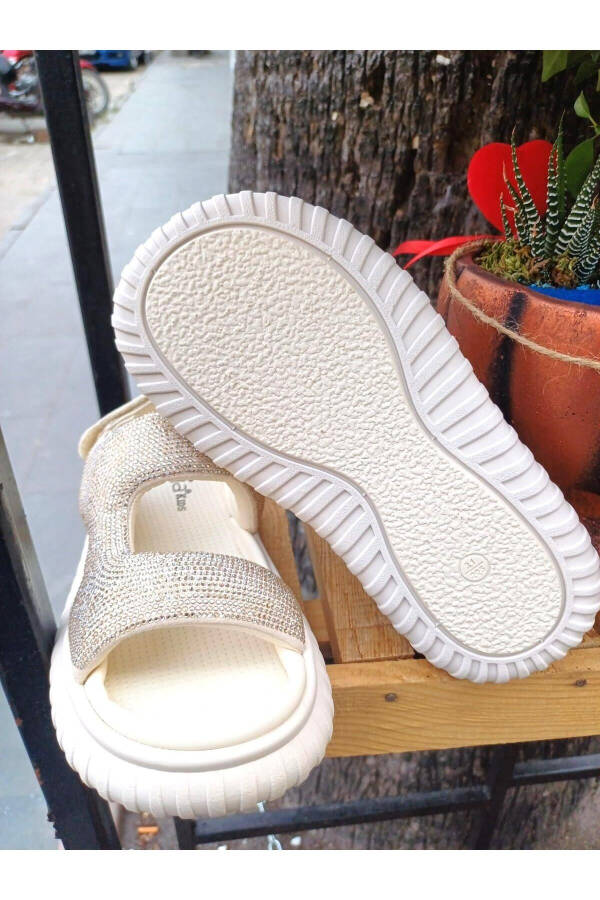 24y652 Kız Çocuk Ultra Hafif Anatomik Taban Taşlı Sandalet-J - 3