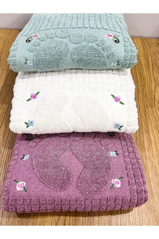 3 Pieces Embroidered Foot Towel 100% Cotton Size: 50x70 - Green*Cream*Plum - 3