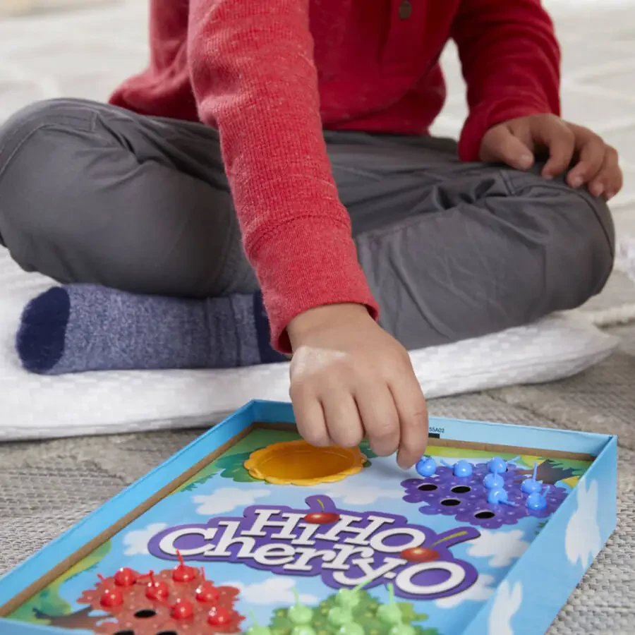 Hasbro Gaming Hi Ho! Cherry-O Board Game, Counting and Numbers Game for Preschoolers, 3+ - 7