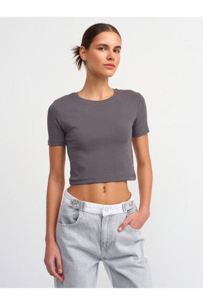 30124 Crop T-shirt - Charcoal - 13