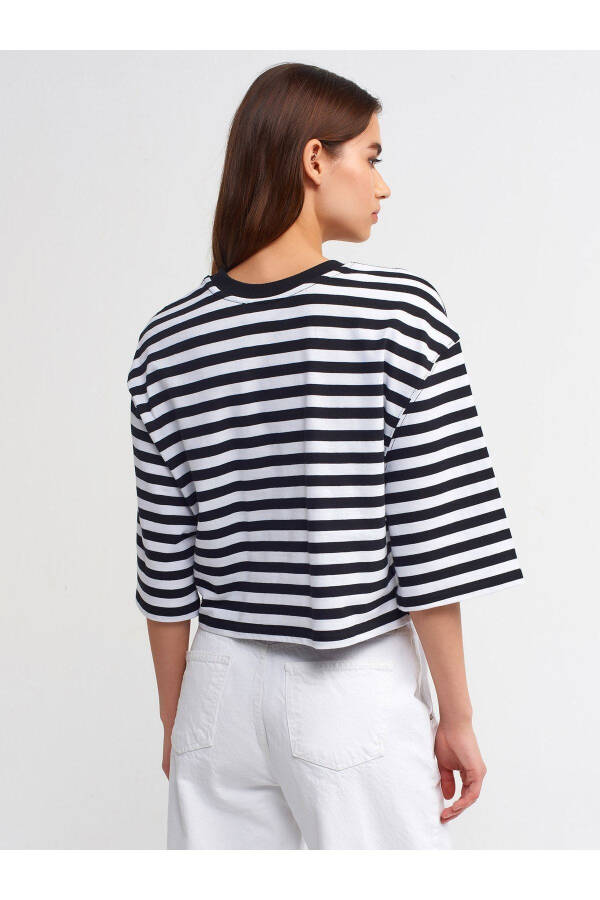 30282 Striped Bike Neck Crop T-shirt - Black - 2