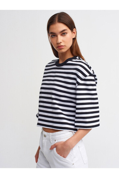 30282 Striped Bike Neck Crop T-shirt - Black - 4