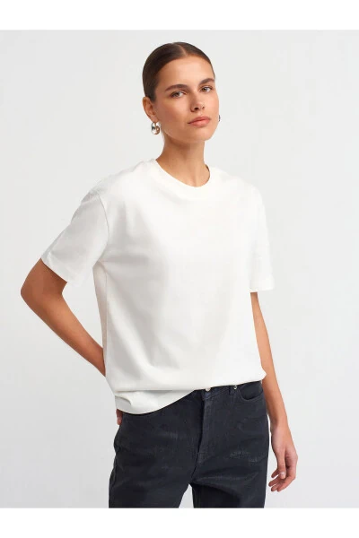 30312 Decorative Stitched Bicycle Collar T-shirt - Ecru - 18