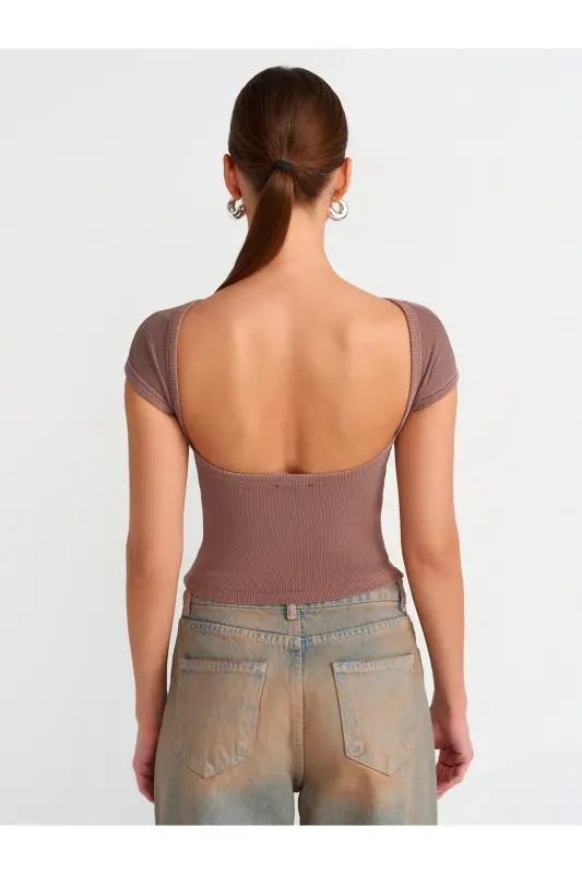 30419 Sırt Detaylı Soluk Efektli T-shirt-Kahve - Kahve - 3
