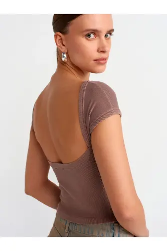 30419 Sırt Detaylı Soluk Efektli T-shirt-Kahve - Kahve 