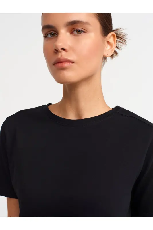30740 Bisiklet Yaka Pamuklu T-shirt-siyah - Siyah - 4
