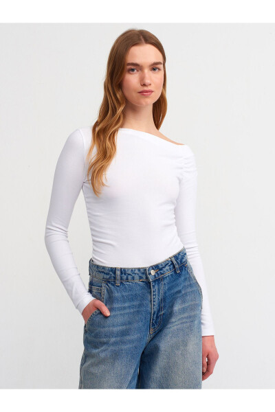 30770 Büzgülü Asimetrik Top-Beyaz - Beyaz 