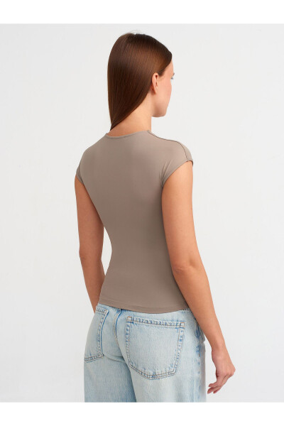 30856 Poliamid Futbolka - Jigarrang - DILVIN (1)