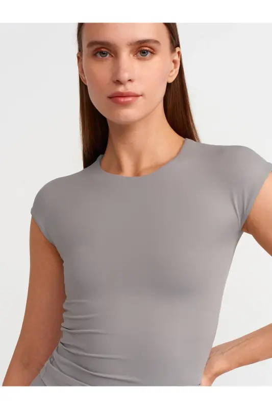 30856 Poliamid T-shirt-Kulrang-Kulrang - DILVIN