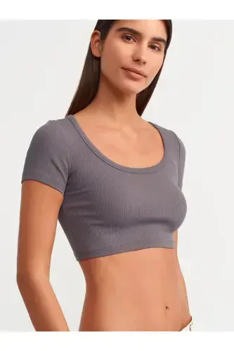 30876 Kısa Kollu Crop Top-Füme-Füme - 4