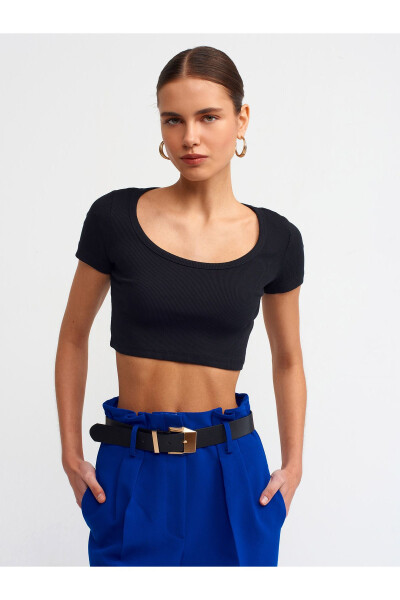 30876 Short Sleeve Crop Top - Black - 13