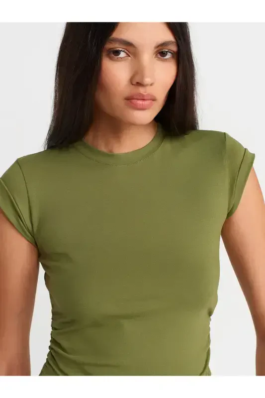 30899 Топ с деталями со сборками по бокам - Светлый хаки - Светлый хаки - 3