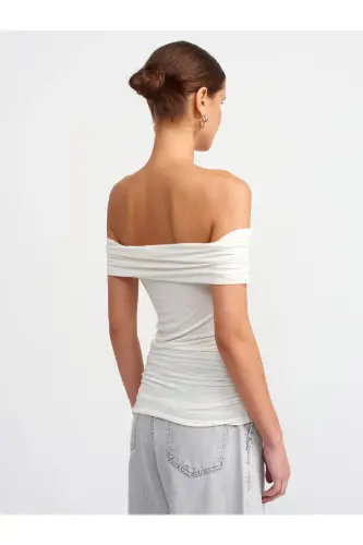30902 Omuzları Açık Büzgülü Top-Ekru-Ekru - 2