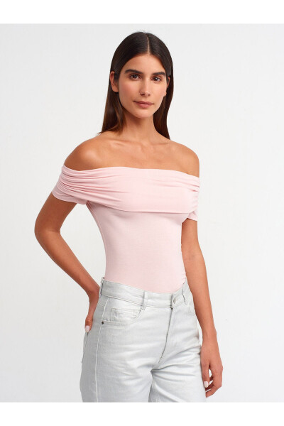 30919 Yelkasini Ochilgan Top - Pudra - DILVIN