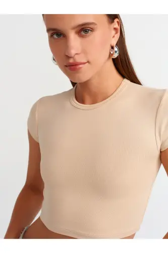 30936 Tana mos tushadigan Crop Top-Ochiq Bej-Ochiq Bej - 4