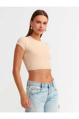 30936 Vücuda Oturan Crop Top-Açık Bej-Açık Bej 