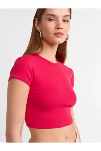 30936 Vücuda Oturan Crop Top-Fuşya-Fuşya - 5