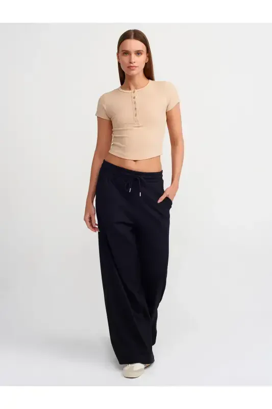 30938 Tugmacha detallari bilan Crop Top-Ochiq bej-Ochiq bej - 3