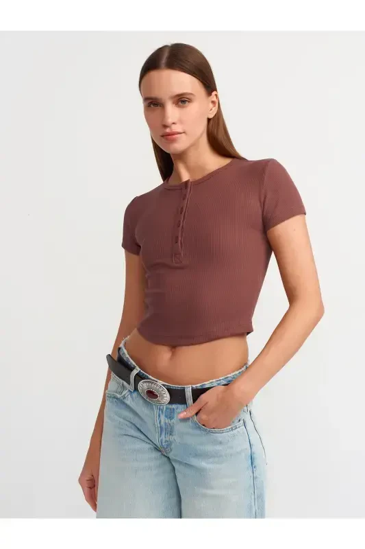 30938 Tugmacha detallari bilan qisqa top - Qahva - Qahva - 3