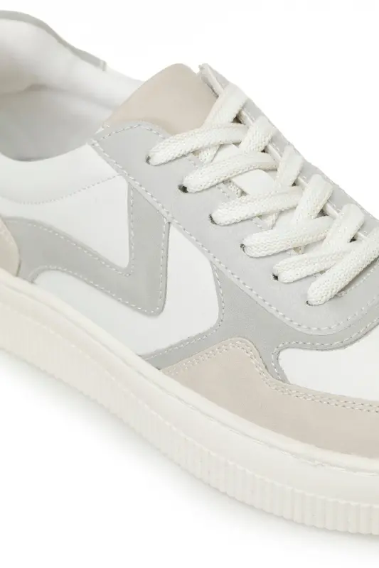 323544.Z 5FX White Women's Sneaker - 7