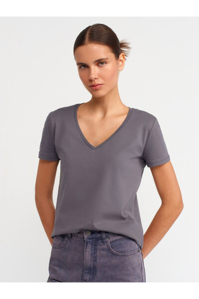 3470 V Neck Basic T-Shirt - Smoke 