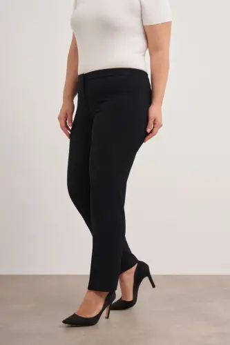 3657112 Pants - 3