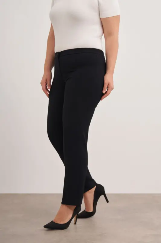 3657112 Pants - 3