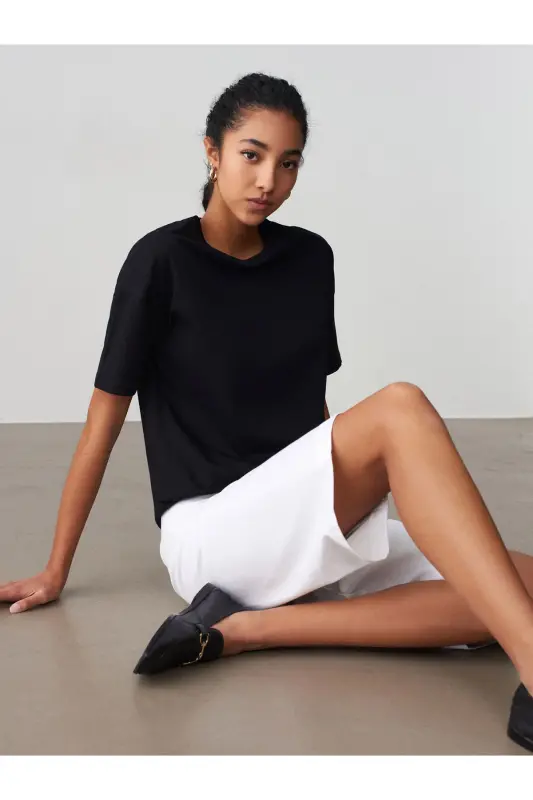 3683 Bicycle Neck Basic T-shirt - Black - 3